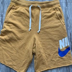 Nike Alumni Shorts